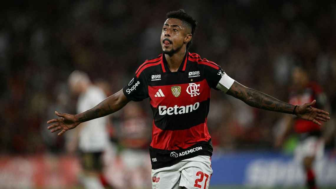 Flamengo x Cusco: 3 a 0 com vaias e “martelada” final
